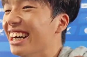 李镇全谈错失进球：李昊手碰到一点点，守得真好，不愧是国门